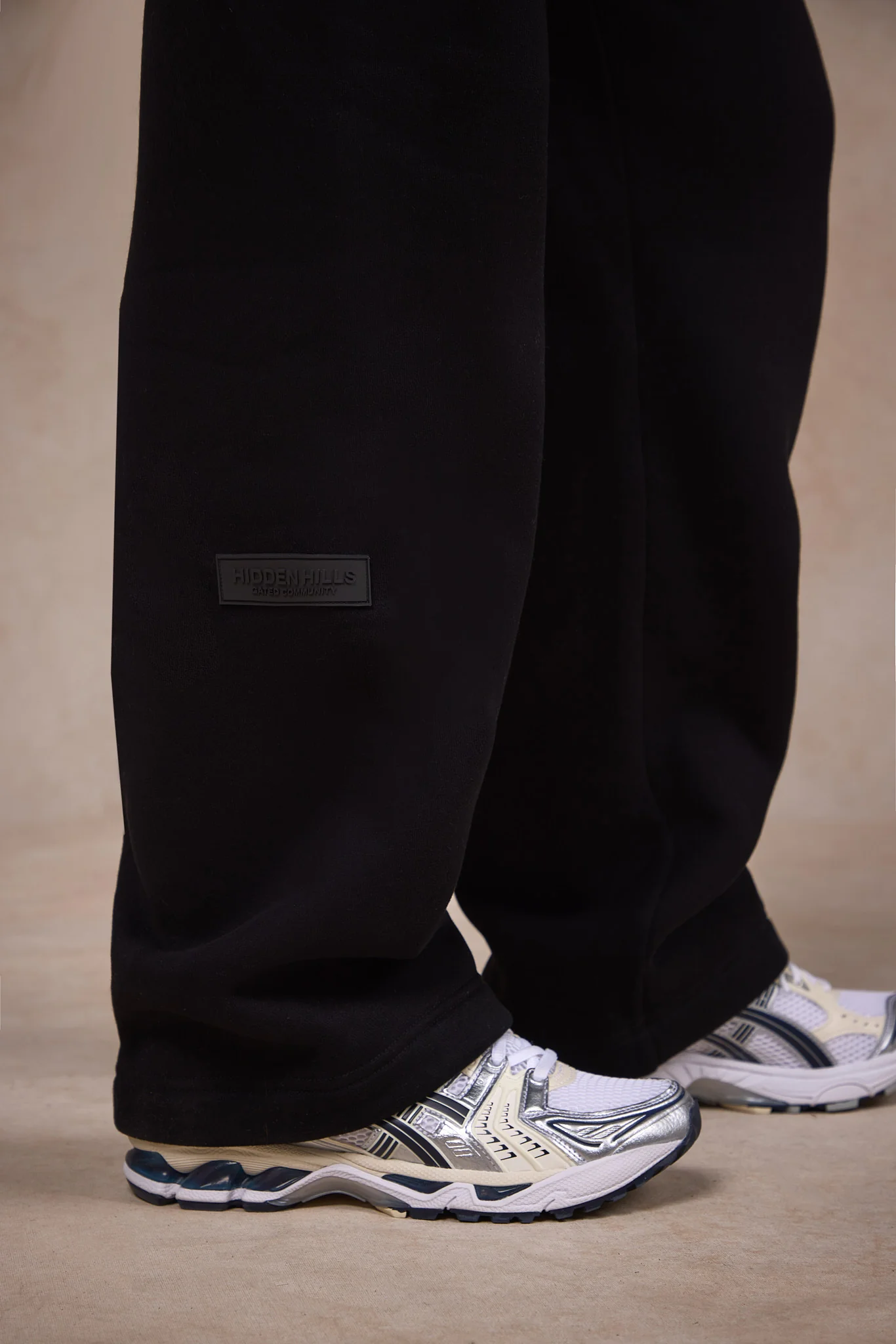 BASICS STRAIGHT LEG SWEATPANTS BLACK - Image 2