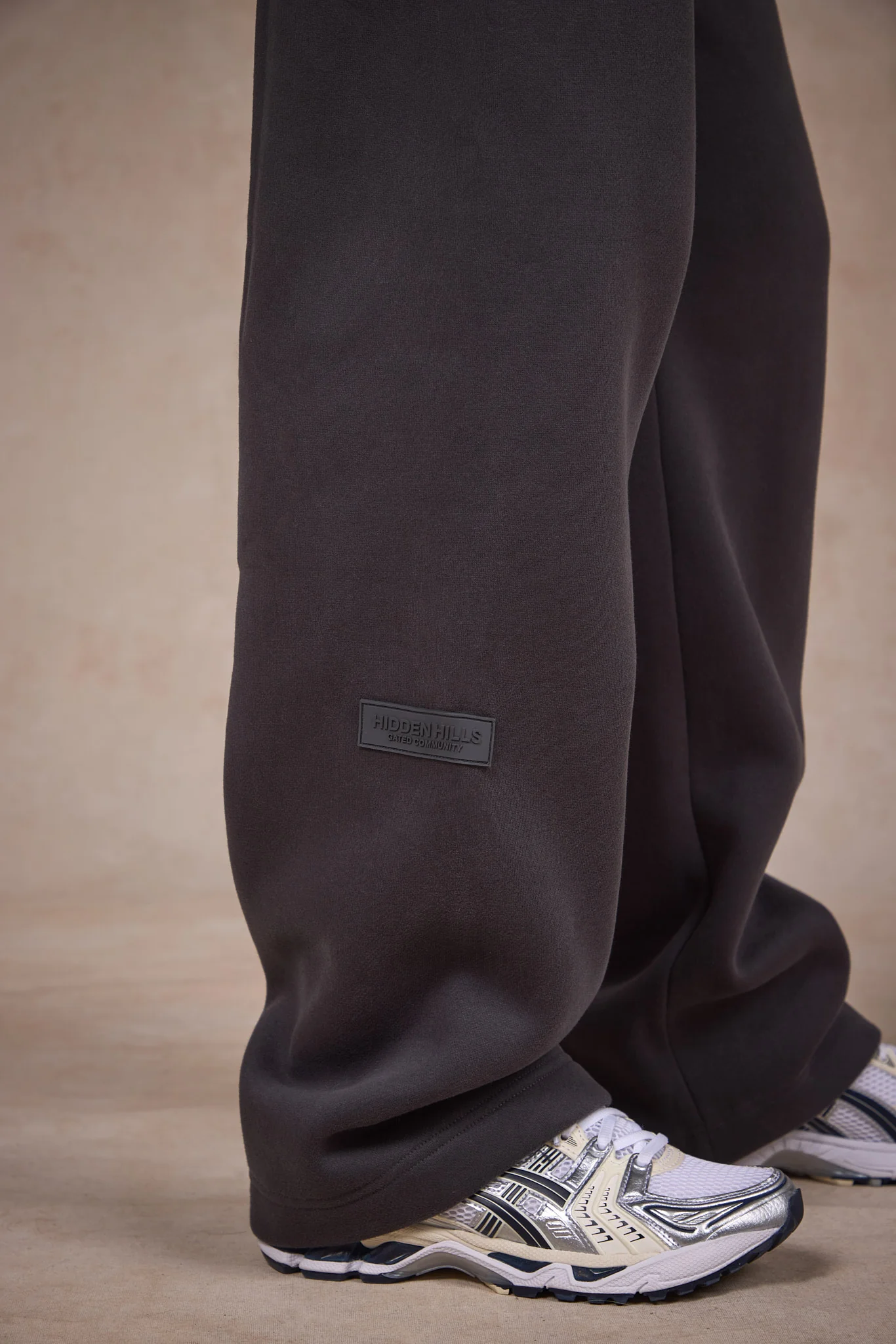 BASICS STRAIGHT LEG SWEATPANTS DARK GREY - Image 2