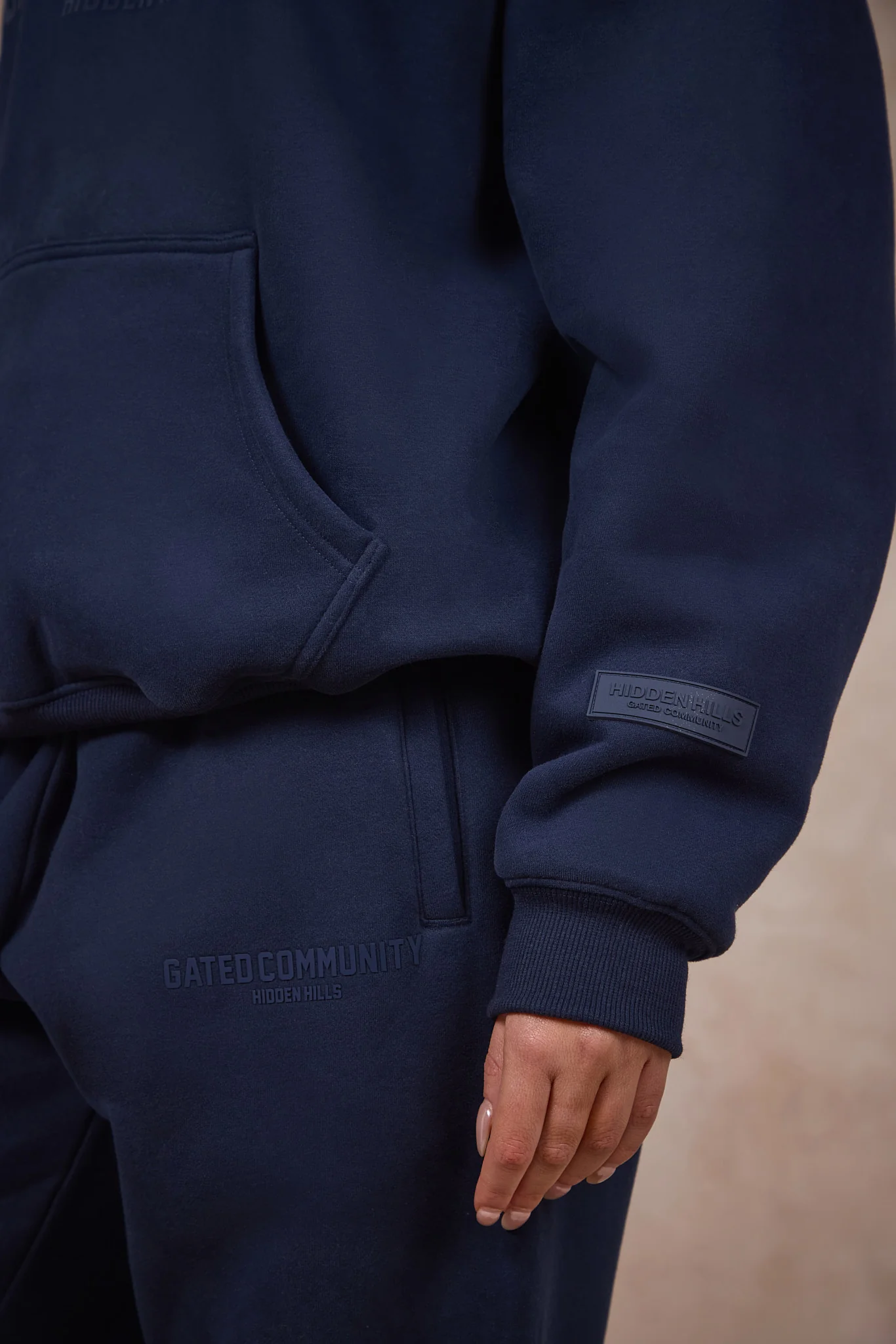 BASICS HOODIE NAVY - Image 5