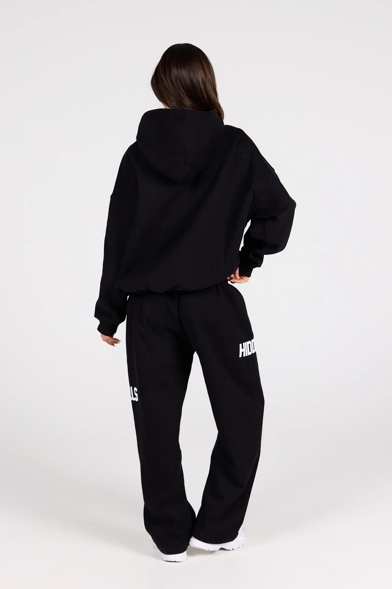 GATED COMMUNITY HOODIE BLACK - Image 3