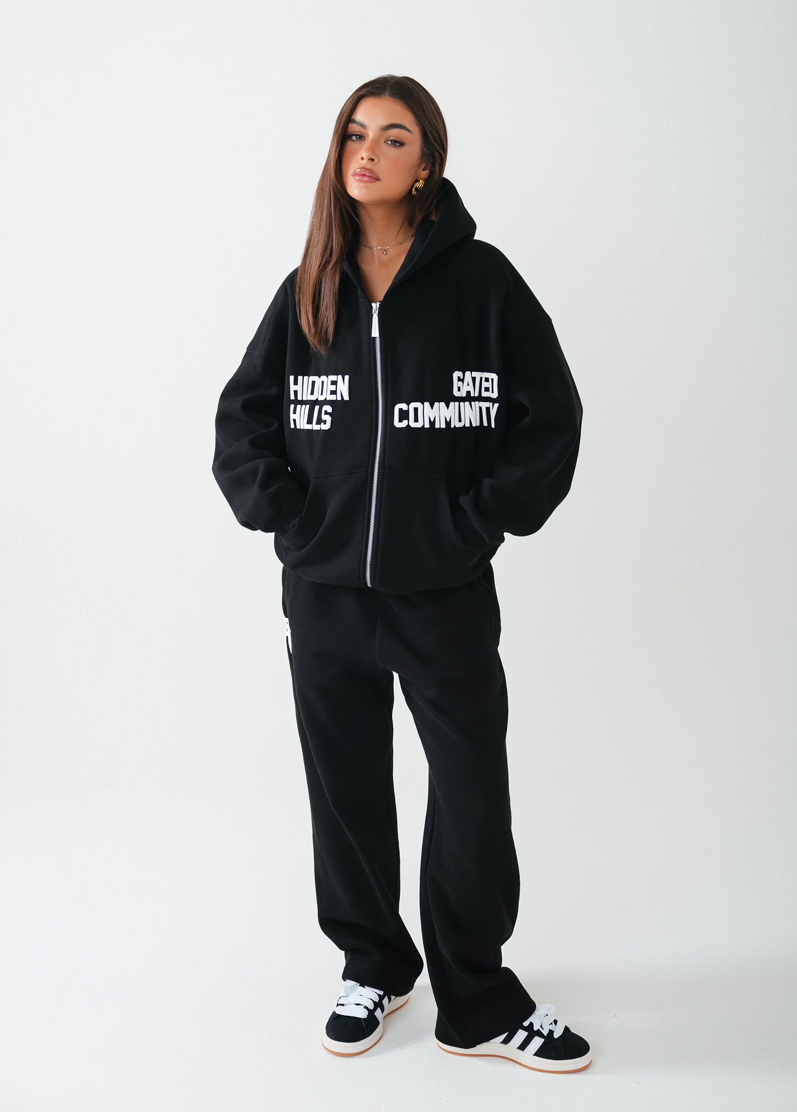 GATED COMMUNITY STRAIGHT LEG SWEATPANTS BLACK - Image 3