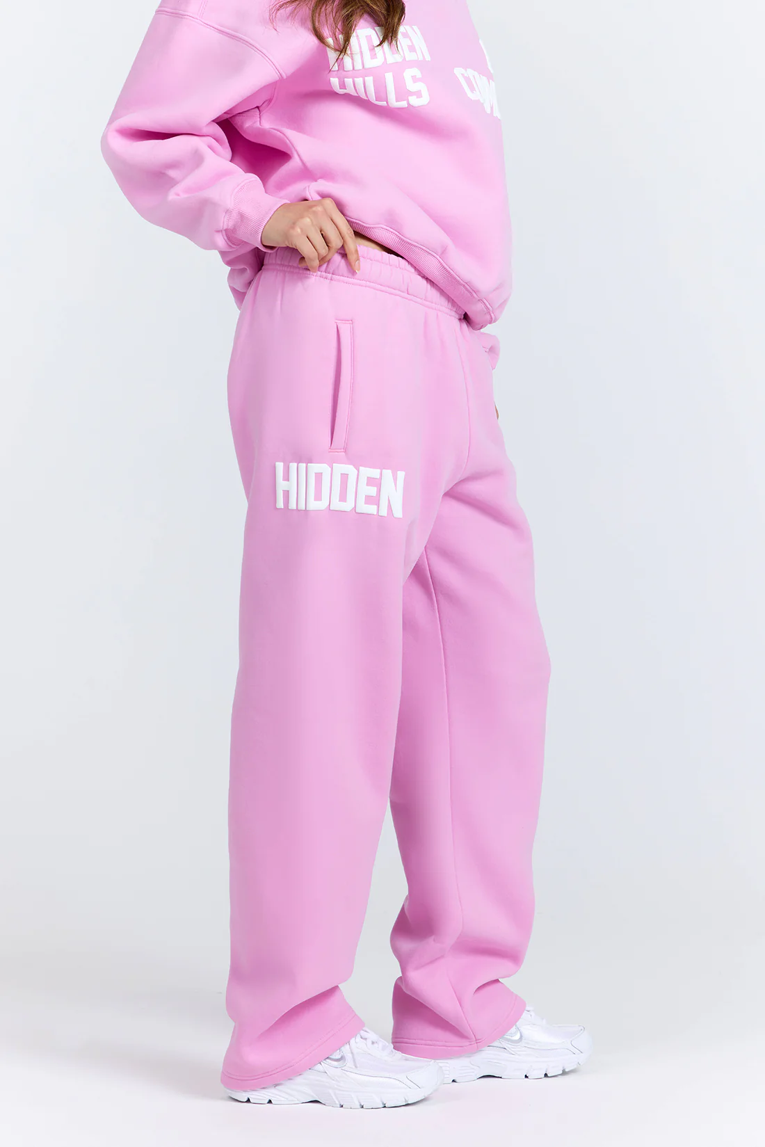 GATED COMMUNITY STRAIGHT LEG SWEATPANTS BUBBLEGUM PINK