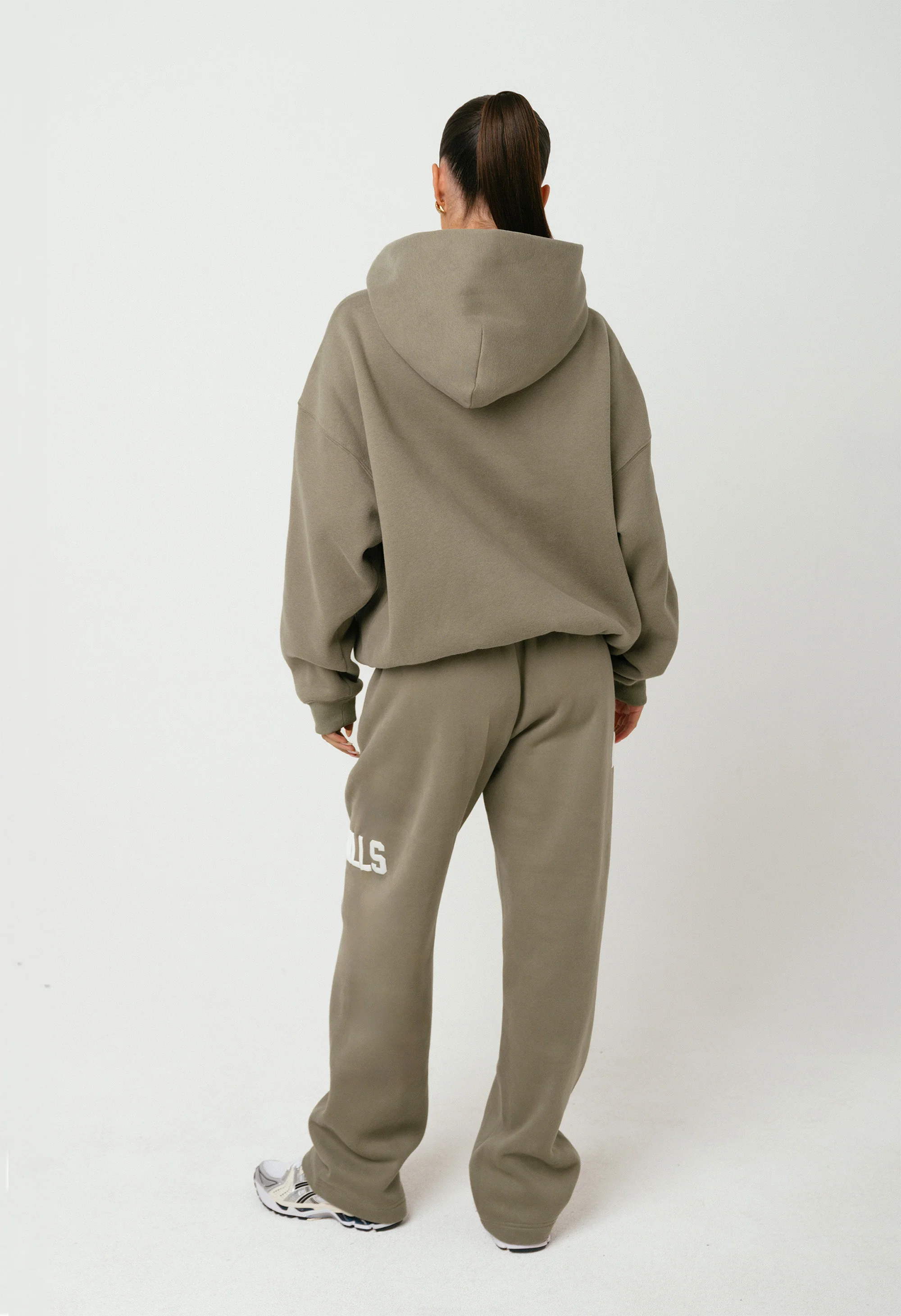 GATED COMMUNITY STRAIGHT LEG SWEATPANTS SAGE - Image 3