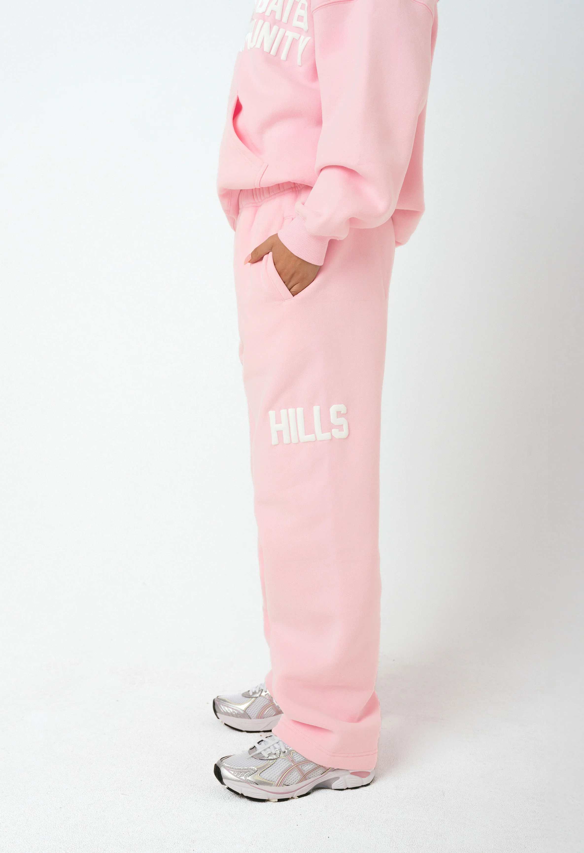 GATED COMMUNITY STRAIGHT LEG SWEATPANTS LIGHT PINK - Image 3