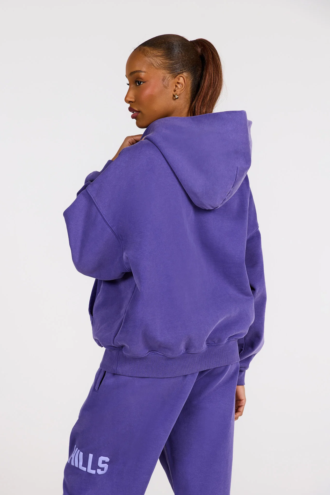 GATED COMMUNITY VINTAGE WASH HOODIE PURPLE - Image 5