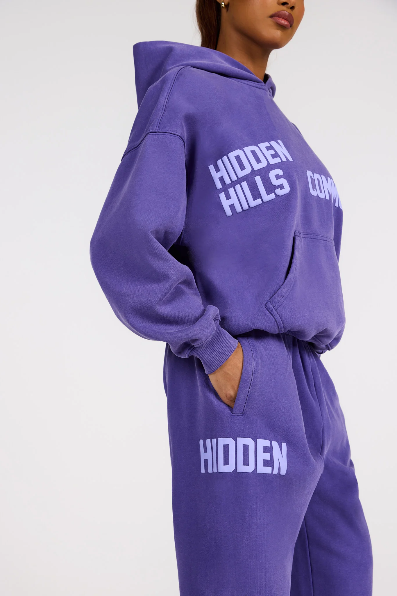 GATED COMMUNITY VINTAGE WASH STRAIGHT LEG SWEATPANTS PURPLE - Image 3