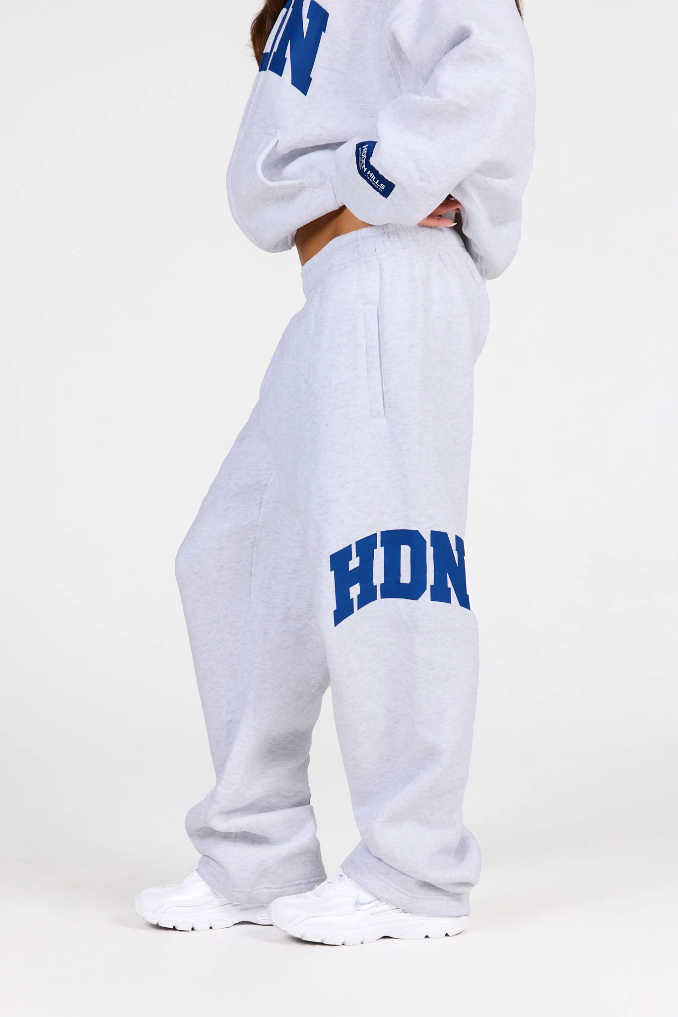 HDN STRAIGHT LEG SWEATPANTS LIGHT GREY