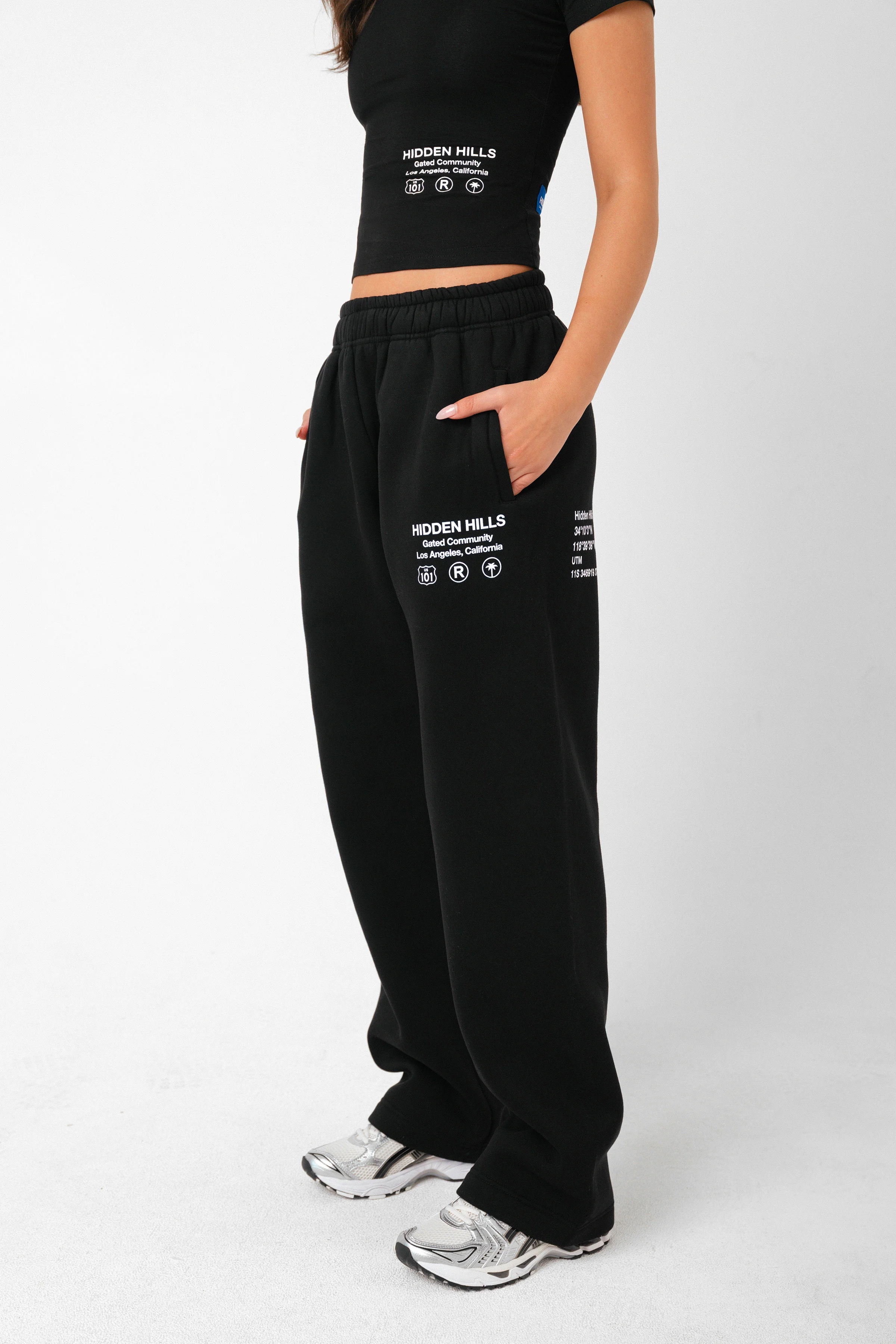 LABEL STRAIGHT LEG SWEATPANTS BLACK - Image 3