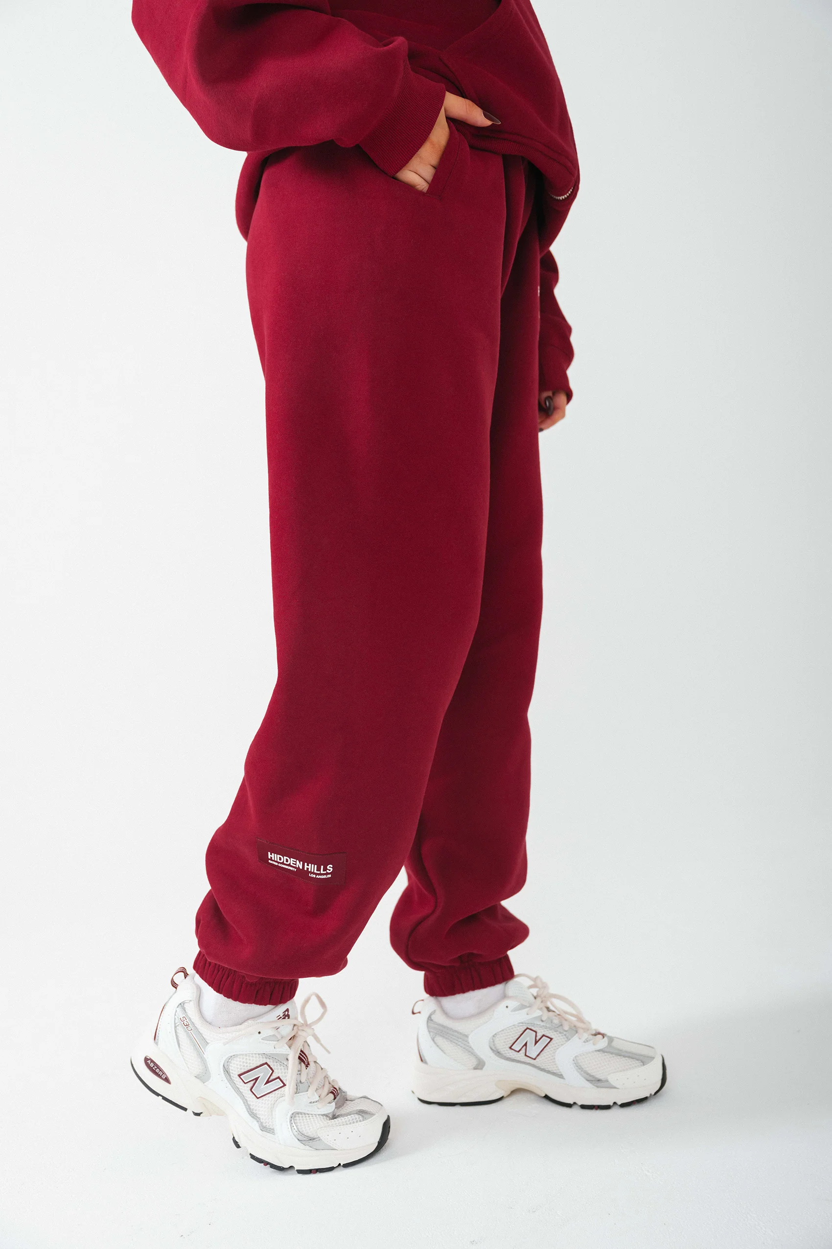 LABEL CUFFED SWEATPANTS BURGUNDY - Image 3