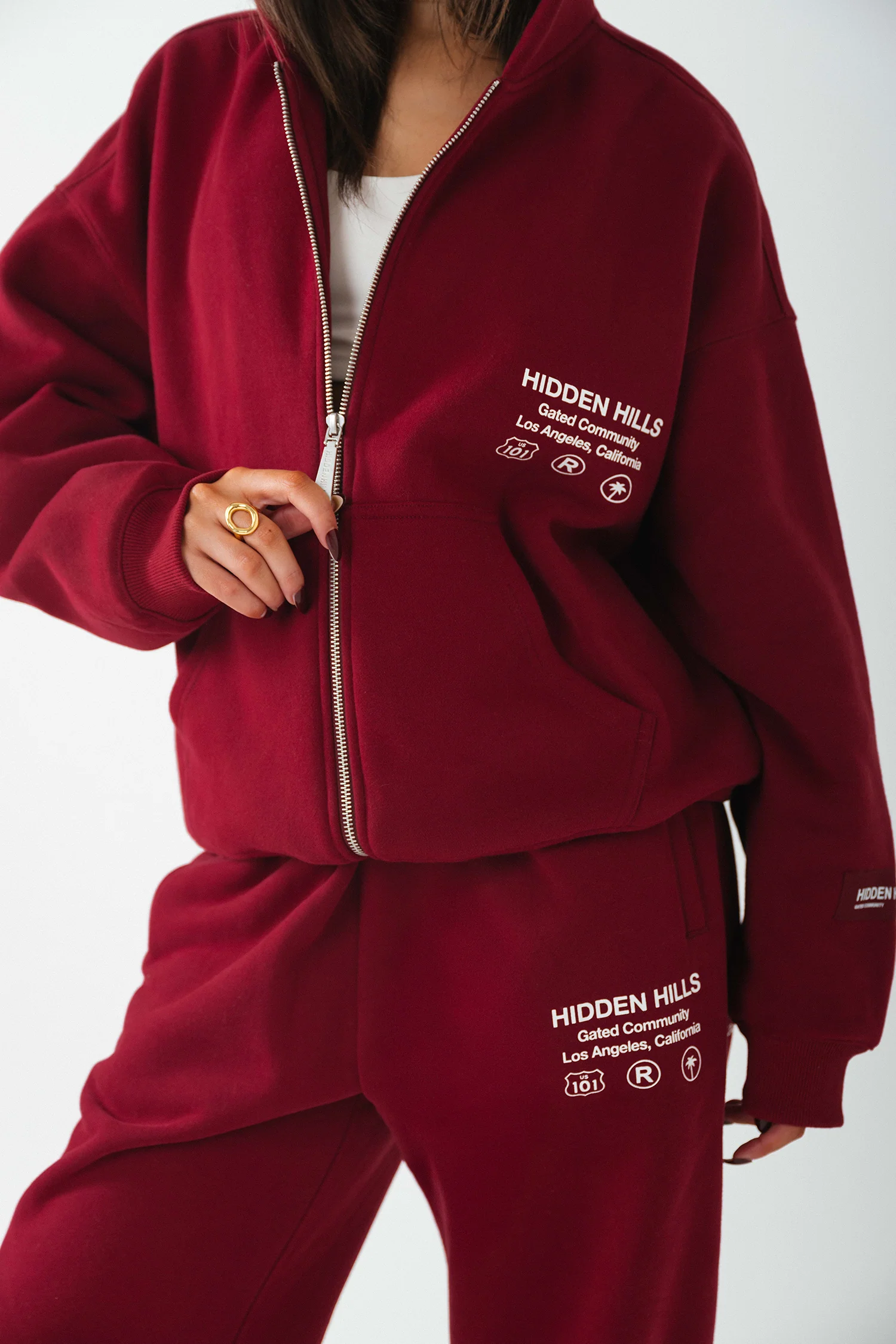 LABEL CUFFED SWEATPANTS BURGUNDY - Image 5