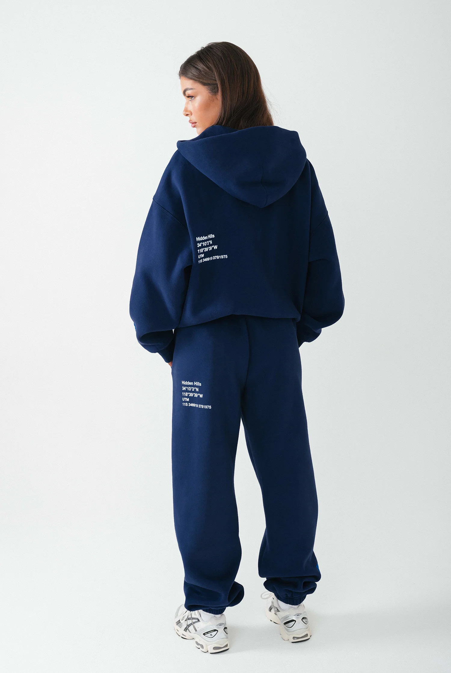 LABEL ZIP HOODIE NAVY - Image 3