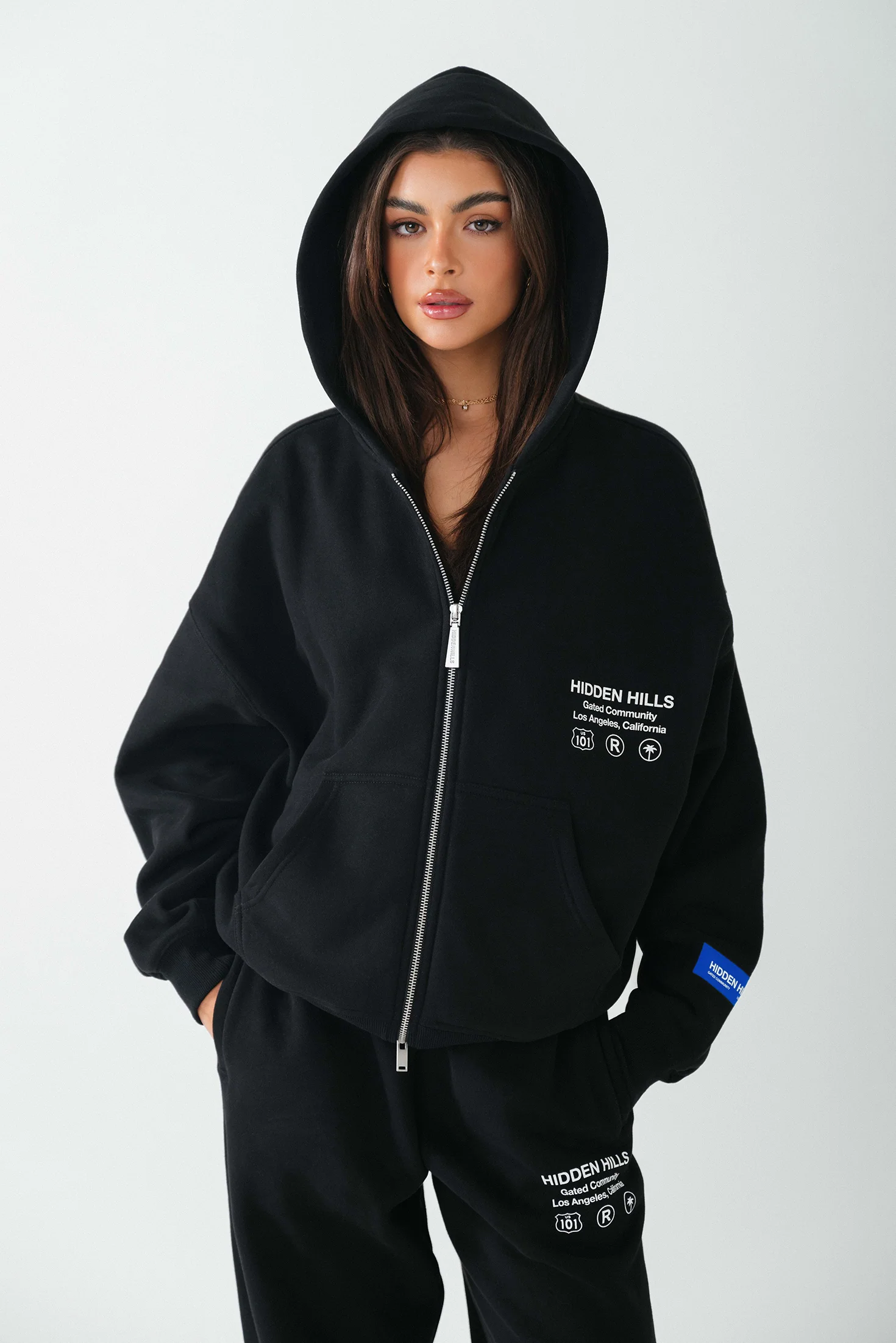 LABEL ZIP HOODIE BLACK - Image 3