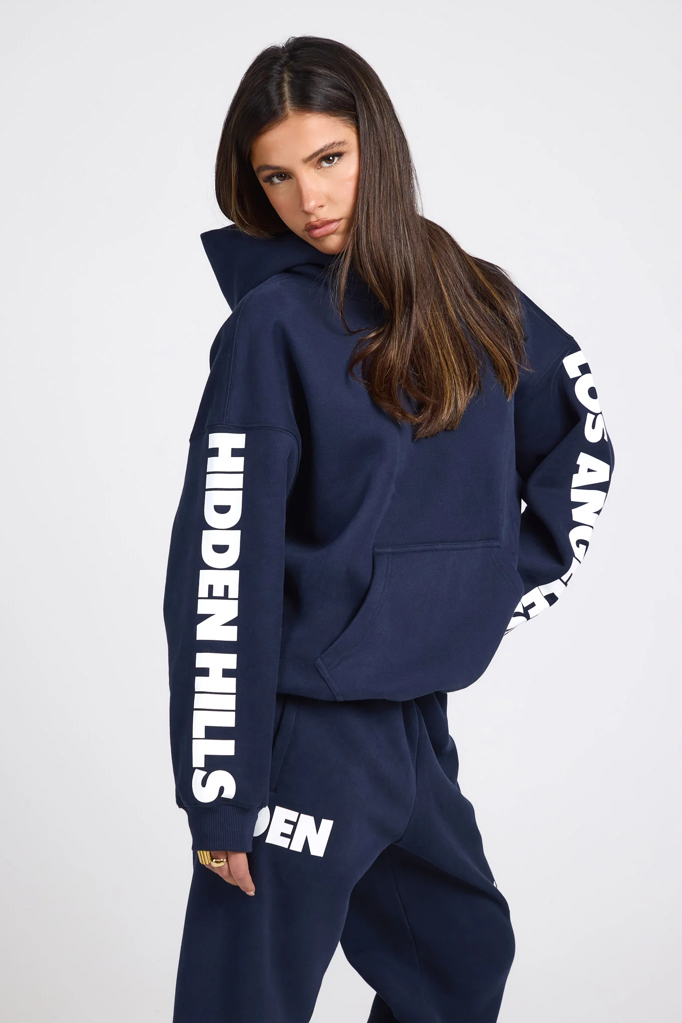 SLEEVE LOGO HOODIE NAVY - Image 2