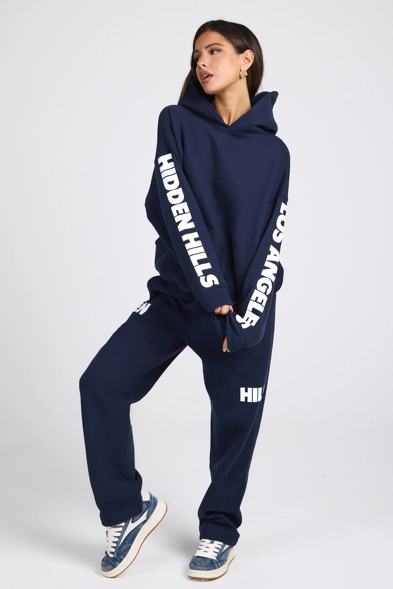 SLEEVE LOGO HOODIE NAVY - Image 4