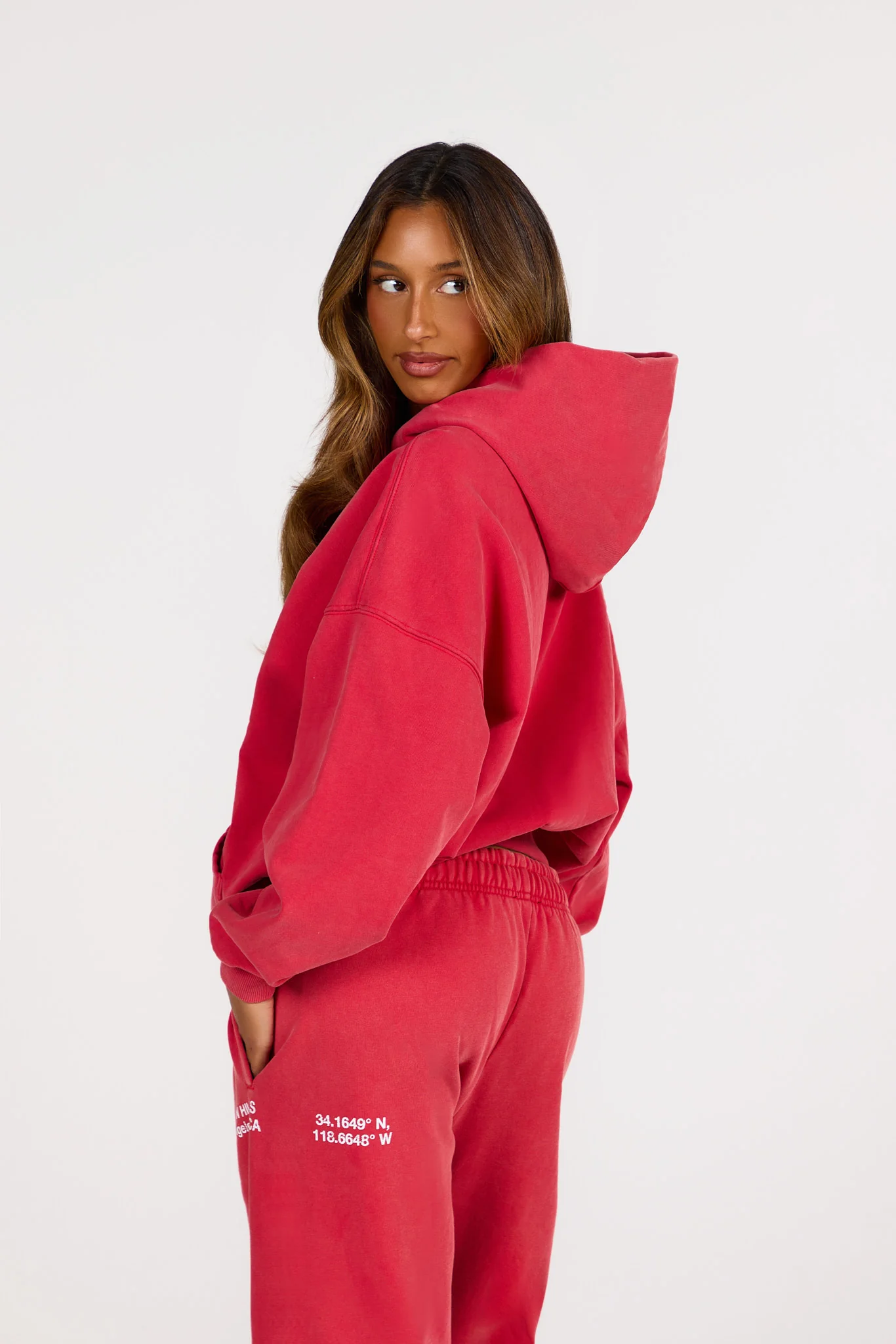 VINTAGE WASH HOODIE RASPBERRY RED - Image 4